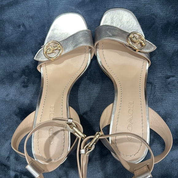 Coach Women's Maddi Rose Gold Leather Heels Size 8 - Picture 5 of 12